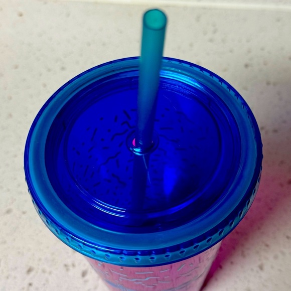 Stranger Things Starcourt Mall Tumbler- NWOT - Picture 4 of 4